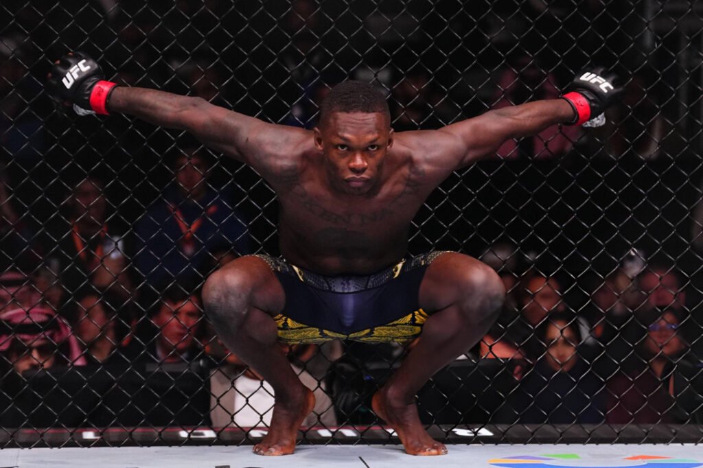 snapwordz.com-3k-Dq9VgC26JK-1024x682 Israel Adesanya: "Beni Asla Boksta Göremeyeceksiniz!"